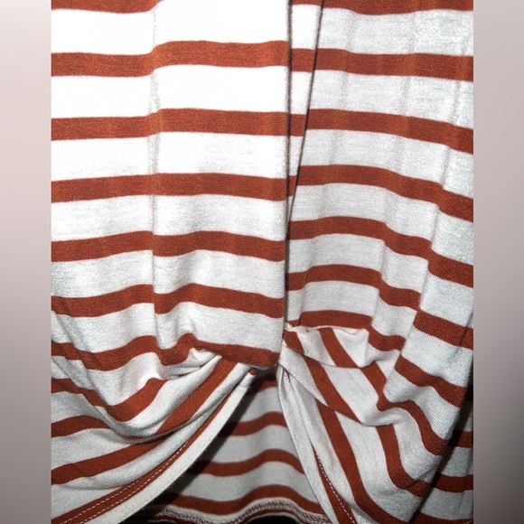 STRIPED CREW NECK T-SHIRT WITH TIE KNOT DETAIL - Picture 3 of 5